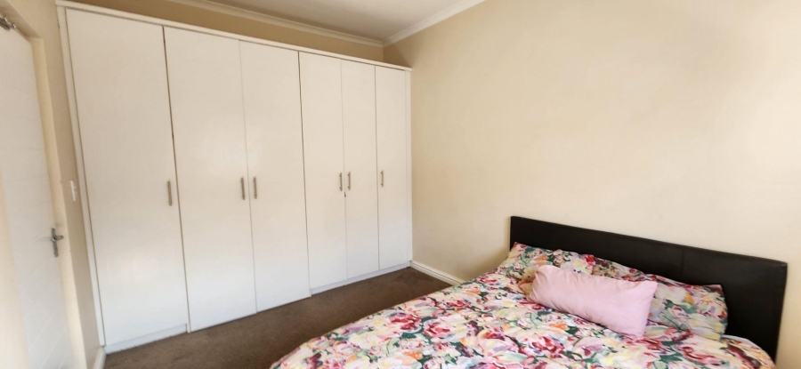 3 Bedroom Property for Sale in Buhrein Western Cape